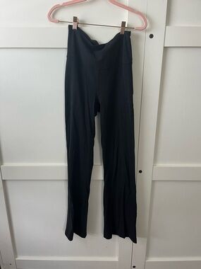 Lululemon align (Black, High-Waist, Flared)